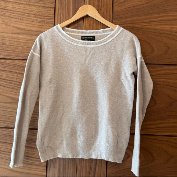 Banana Republic Sweaters - Banana Republic Women's Cream Boatneck Sweater - Sz S